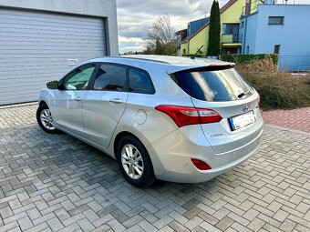 Hyundai i30 Combi 1.6 benzín, původ ČR 8/2016, 72 000km - 9