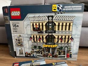 LEGO 10211 Grand Emporium - Z VÝSTAVKY + SVĚTLA - 9