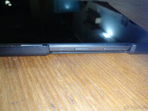 Lenovo M10 Plus - 9