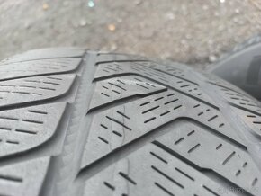 Sada Orig ALU kol Audi 235/65R17 zimní - 9