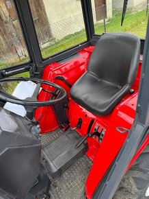 Japonský traktor YANMAR F20D  Diesel 3 válec, 20hp - 9