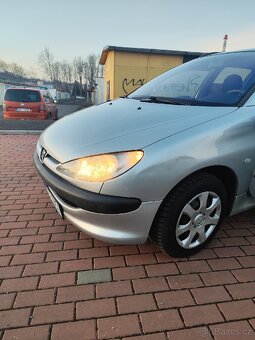 Peugeot 206 sw 1.4i - 9