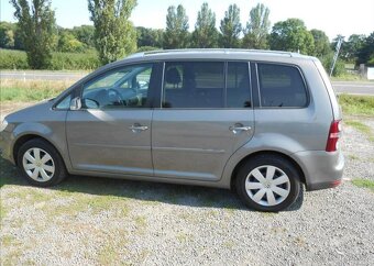 Volkswagen Touran 1,4 TSI 103 kW Historie KLIMA benzín - 9