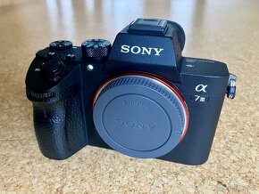 Sony Alpha A7 III + 128 GB karta - 9