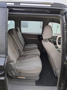 Kia Carnival - 9