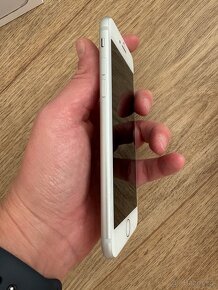 Prodám IPhone 7 32GB - 9