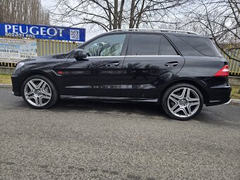 MERCEDES ML 63 AMG PERFORMANCE - 9