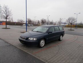 Volvo V70 2,4i AUTOMAT PO SERVISU - 9