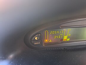 Citroen Xsara Picasso 1,8 16V 85 Kw - 9