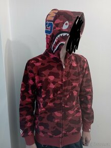 Bape hoodie - 9