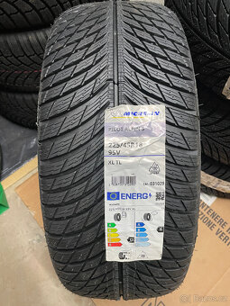 NOVÉ ZIMNÍ MICHELIN PA 5 225/45/18 95V XL DOT2024 - 9