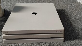 PS4 Pro s VR setem , bílý - 9