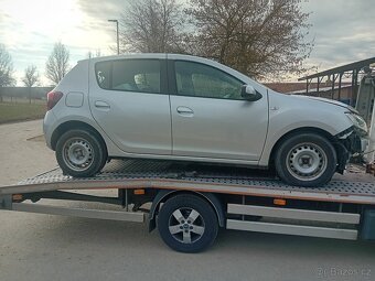 Dacia sandero r.v 3/2020 najeto 65000km Rakouské doklady - 9