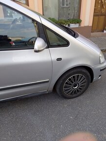 Volkswagen Sharan - 9