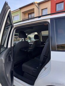 Volkswagen Touran 2.0 TDI - 9