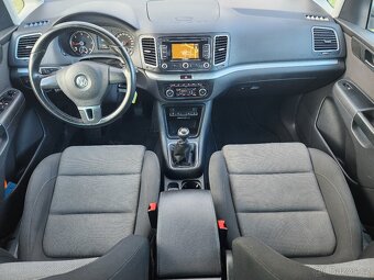 VW Sharan r.2011 2.0TDI 103kW Tažné 7 sedadel Navigace - 9