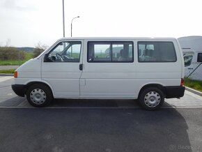 Volkswagen T4 Transporter 2.5 TDi, 65 kW, 9 míst - 9