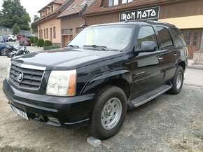 Cadillac Escalade 6.0  Vortec - 9