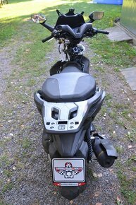 Honda Forza 125, 419km, nové v ČR, havarované - 9