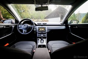 Volkswagen Passat Variant 2.0 TDI DSG - 9