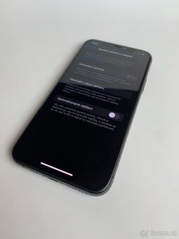 iPhone 11 Pro Space Gray 64 GB - 9