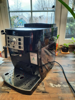 kávovar Delonghi Magnifica S - 9