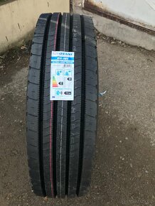 295/80 R22,5 prémiová Britská nákladní pneu - 9