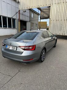 ŠKODA - Superb 2,0 TSi 4x4 DSG - 9