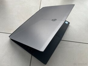 herní Dell Alienware M15 - i7 6jádro, 144Hz LCD,GTX 1070 8GB - 9