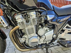 Yamaha XJR 1300 v krásném a udržovaném stavu. - 9