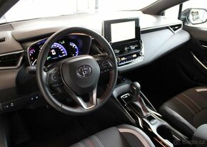 Toyota Corolla GR Sport Hybrid e-CVT sedan hybridní automat - 9