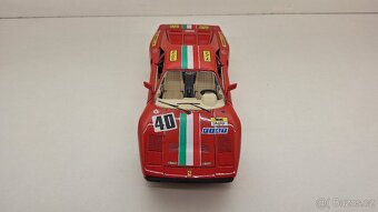 1:18 FERRARI GTO No.  40 - 9