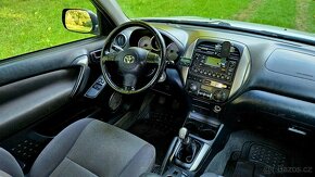 TOYOTA RAV4 2.0i 4X4 Český Původ Benzín Tažné - 9