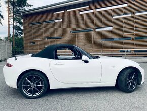 Mazda MX-5 ND 2.0 Skyactiv-G160 Revolution - 9