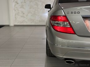 Mercedes-Benz Třídy C C300 4Matic 170kw - 9