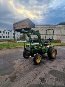 John Deere 955 s čelním nakladačem,  4X4, redukce, servo ří - 9