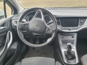 Prodám Opel Astra 1.6CDTI 70kW r.v. 2018 - najeto 113585km - 9