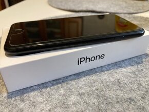 iPhone SE 2020 64gb - 9