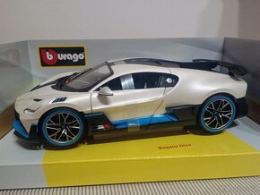 1:18 BUGATTI BOLIDE a DIVO, PORSCHE 911 GT3 RS 4.0, Bburago - 9