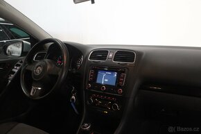 VW Golf  1.6TDI 77kW Navigace - 9