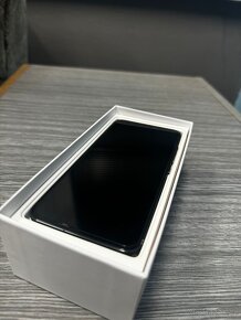 Xiaomi 13 8GB/256GB černá - 9