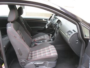 Volkswagen Golf VII 2.0i TSI 220PS GTI M/T - 9