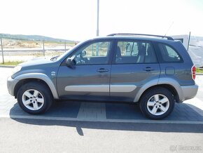 Toyota RAV4 2.0 D-4D 4WD, 85 kW, Aut. Klima, 4X4 - 9