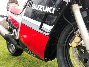 Suzuki GSX-R 750, 1985, bez škrábance - renovace laku - 9