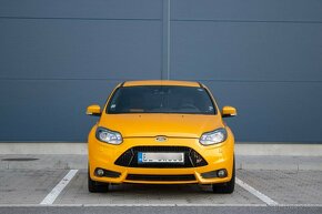 Ford Focus 2.0 EcoBoost SCTi ST R - 9