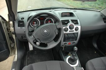 Renault Mégane 1,9 DCI KABRIOLET pevná střecha - 9