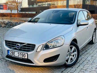 Volvo V60 2.0D 120KW 5VÁLEC AUTOMAT NAVIGACE SENZORY - 9