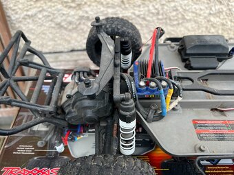 Prodám RC Traxxas Slash 2WD VXL Velineon 3500kV - 100 km/h - 9