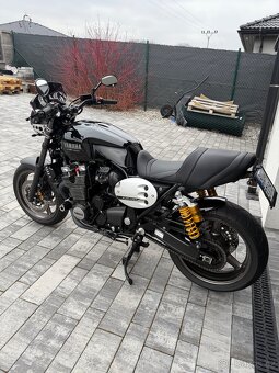 Yamaha XJR 1300 - 9