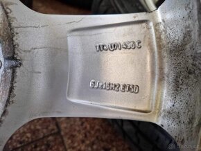 Originál Volkswagen ALU kola 5x112 r16 zimní pneu 7mm - 9